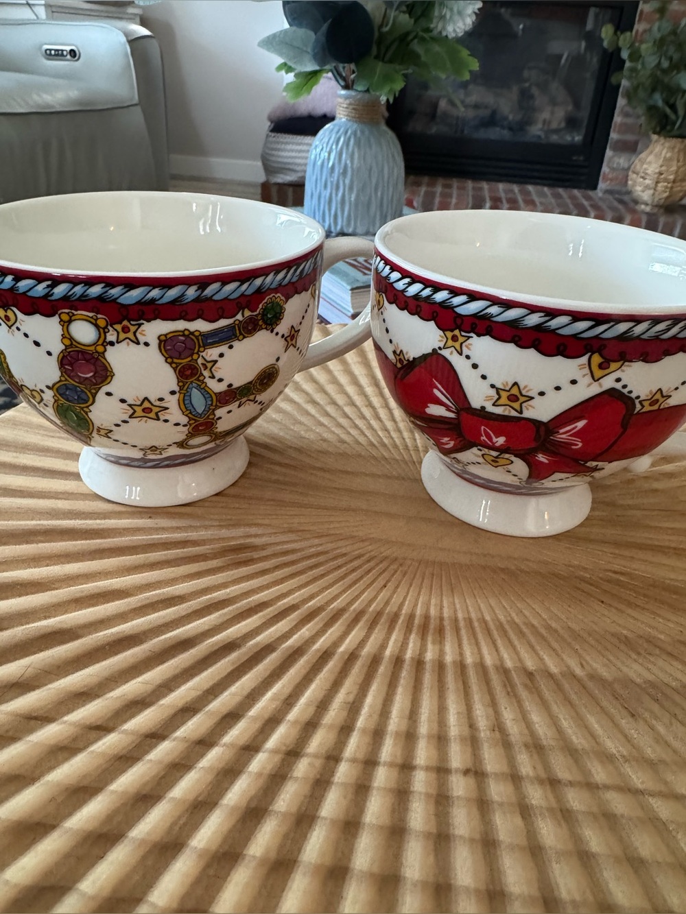 Brighton Jewel & Love limited edition porcelain coffee Latte mugs Bow Love